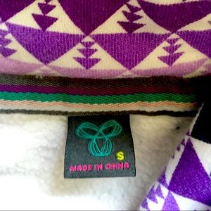 TNA women’s sweater zipup hoodie great for spring